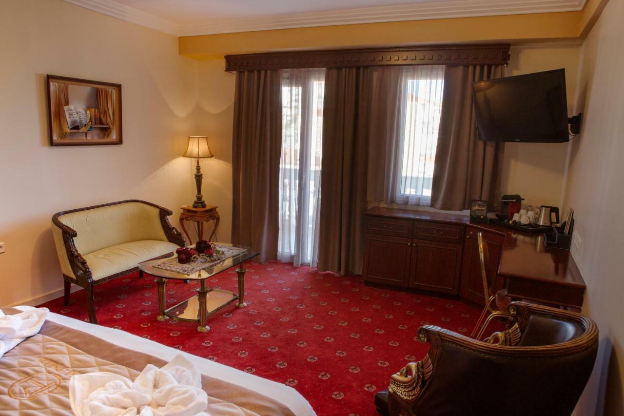 Hotel Pella Giannitsa Bagian luar foto