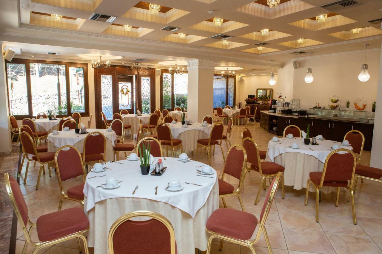 Hotel Pella Giannitsa Bagian luar foto