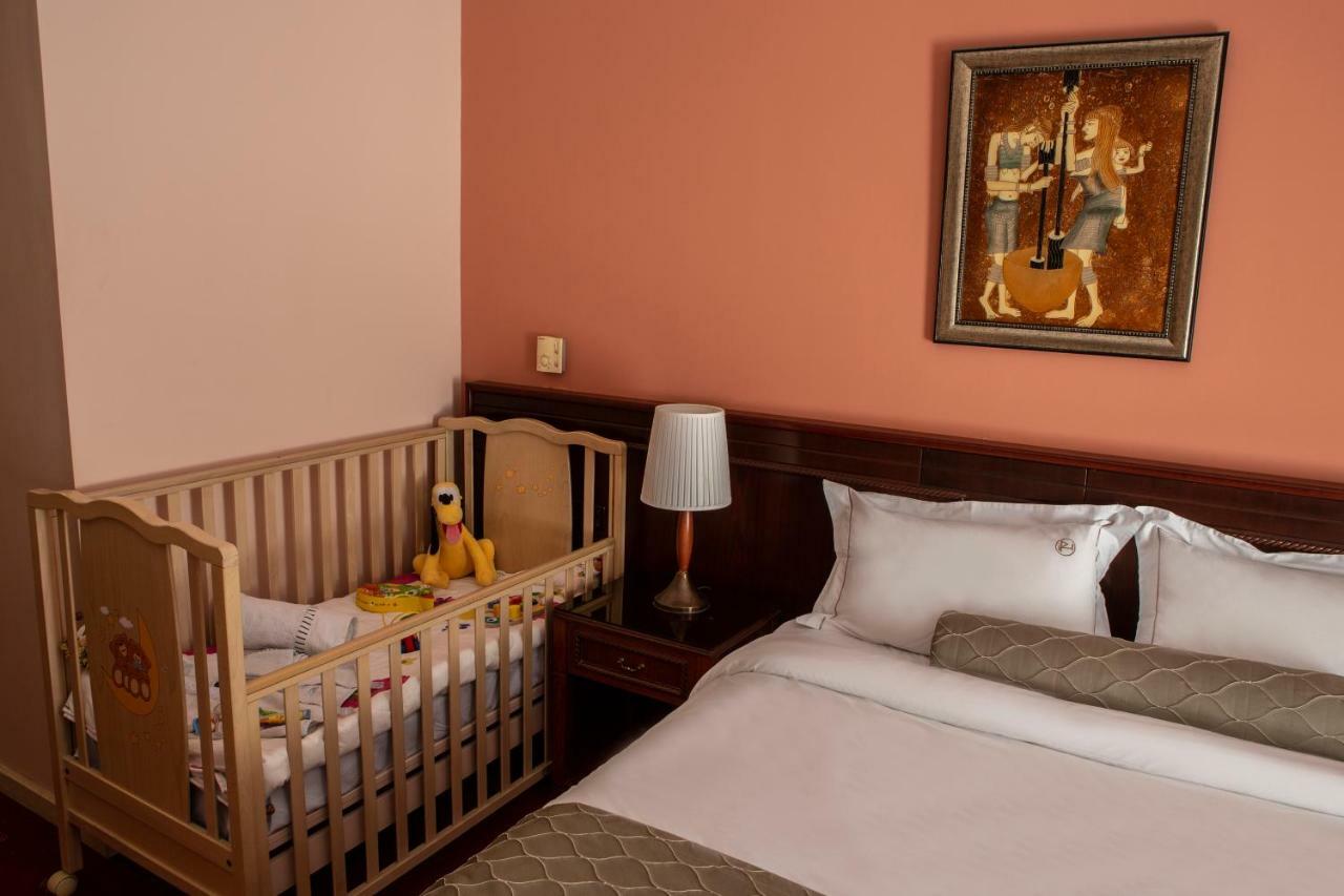 Hotel Pella Giannitsa Bagian luar foto